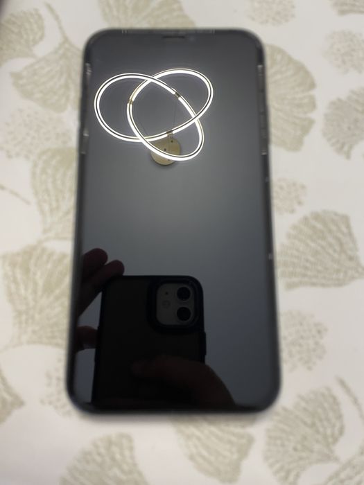 Продам IPHOHE 11-128 гб