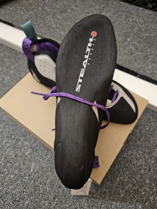 Adidas обувки за катерене 43 1/3