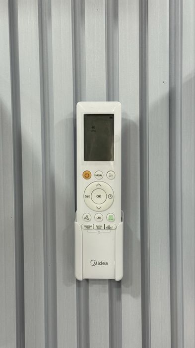 Кондиционер Midea Ultraviolet 18, Inverter Quattro. Официальный дилер!