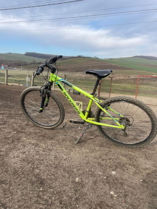 De vânzare o bicicletă