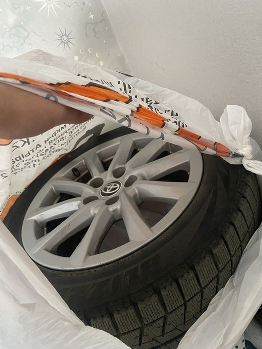 215/15/R17 щина зимный