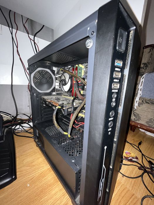 Vand pc gaming i5-4460 ,Preț negociabil