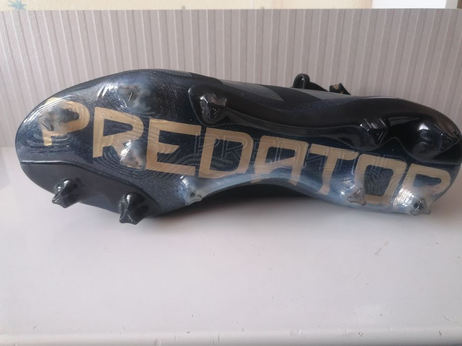 Футболни обувки Адидас предатор р