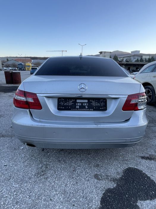 На Части w212 Mercedes E 200 cgi Автомат/Бензин