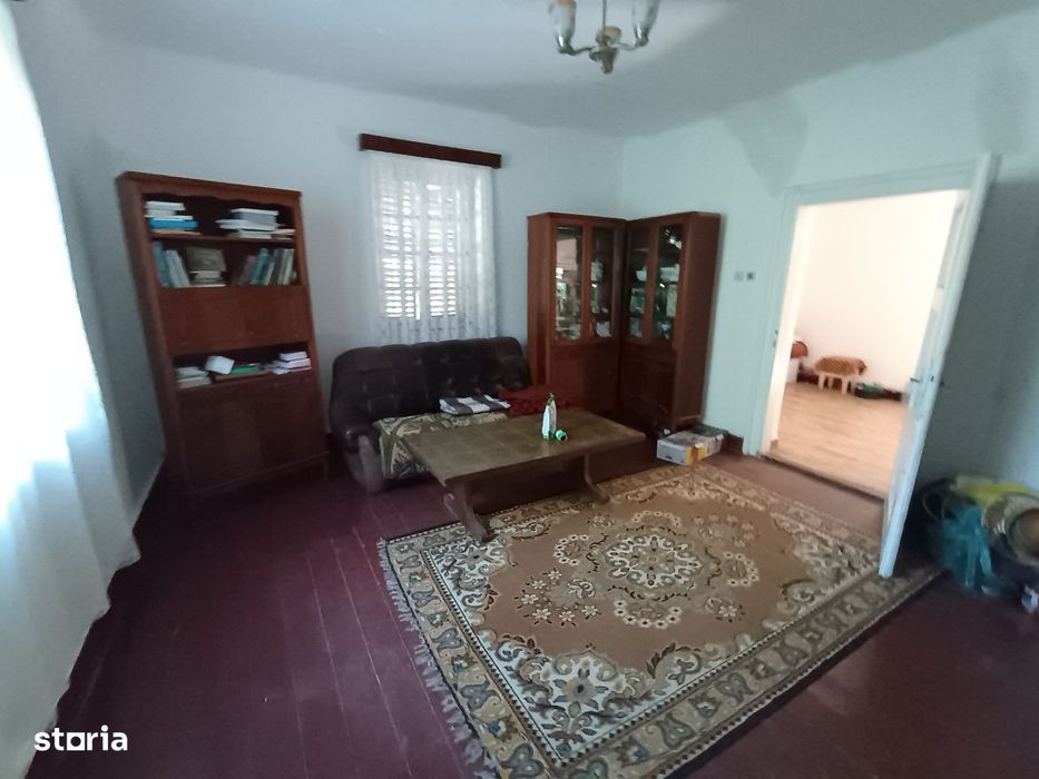 Vila din Gradina Racoți / Conac 5 camere / 6000m2