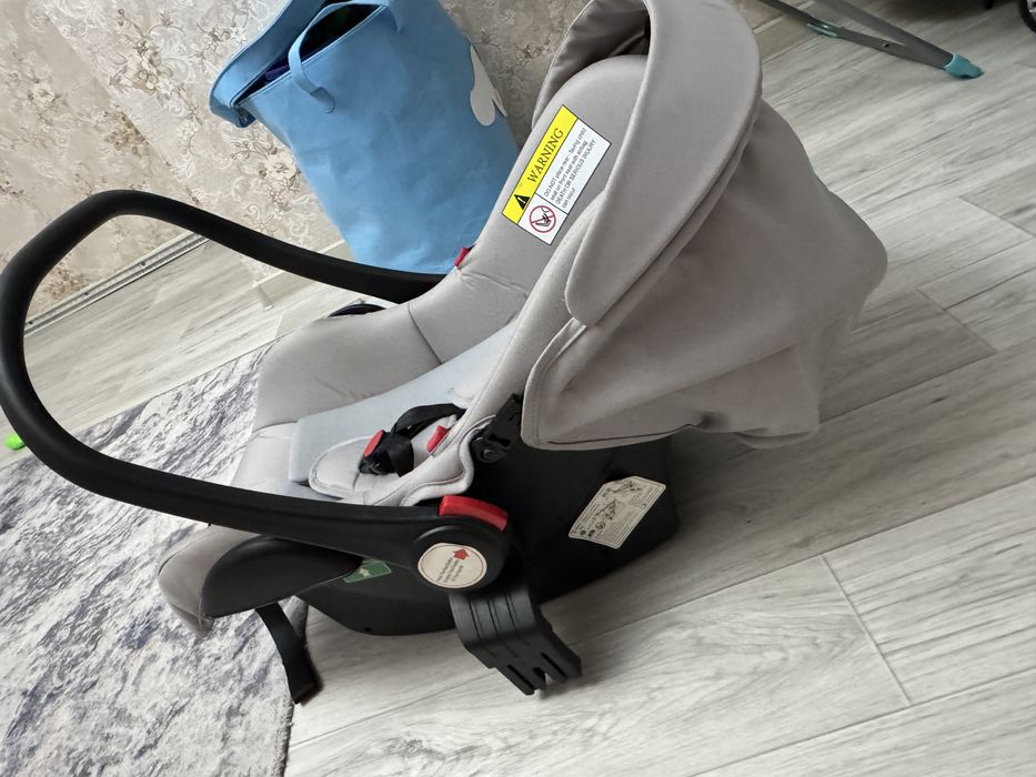 Продам автолюльку (0-15 месяцев)