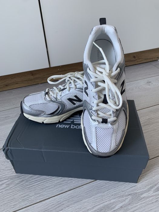 New balance кроссы 530
