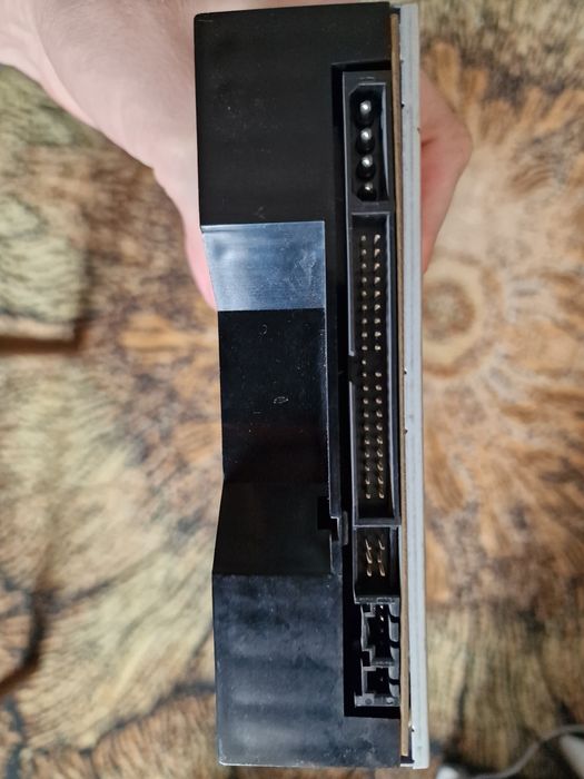 Продам DVDrom для чтения дисков DVD