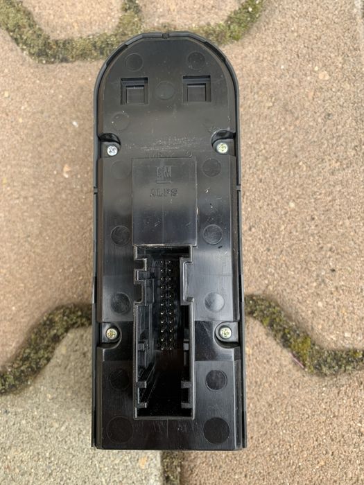 Бутони копчета конзола ел стъкла опел астра зафира opel astra zafira b