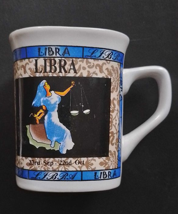 ЧАШИ  със Зодии.