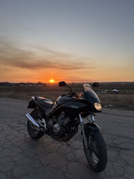 Yamaha XJ600S Diversion