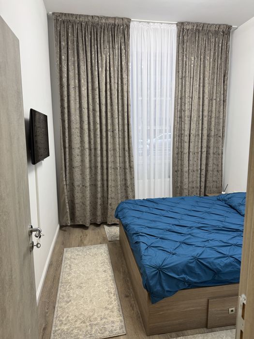 Inchiriez apartament in regim hotelier