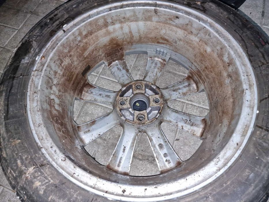 2 БР. Гуми MILESTONE с джанти ФИАТ 4X100 / 235/45/ ZR17 / 0915