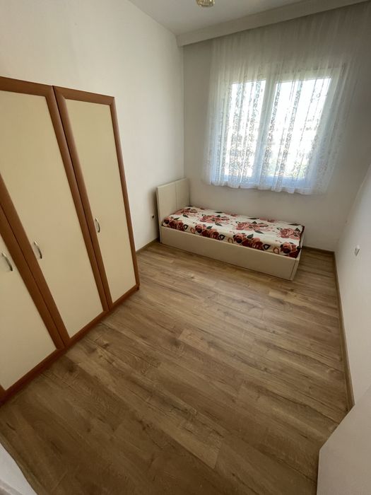 Дава се под наем Четиристаен апартамент в Асеновград - 67 кв.м за 321.3 € - Снимка #2