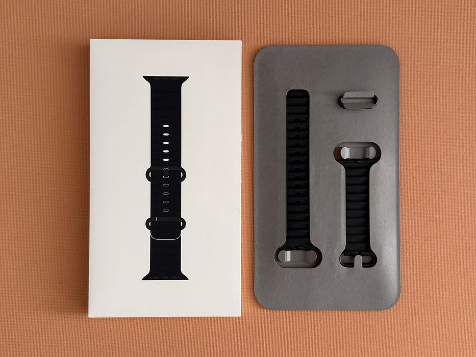 Apple Watch Ultra 2 Black Titanium 49mm