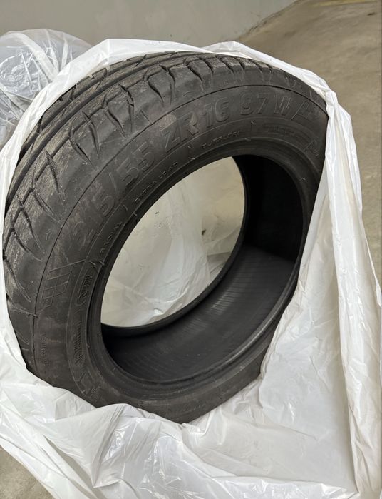 Anvelope 215 55 r16