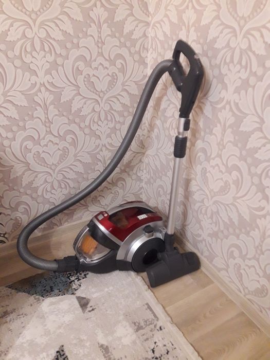 Продам срочно пылесос