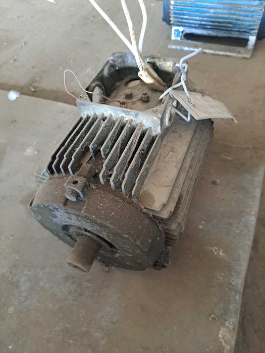 двигатели электрические б/у (Куржункуль)