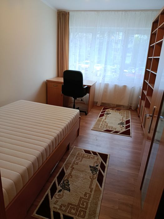 Proprietar închiriez apartament cu 3 camere Bld. Cetatii