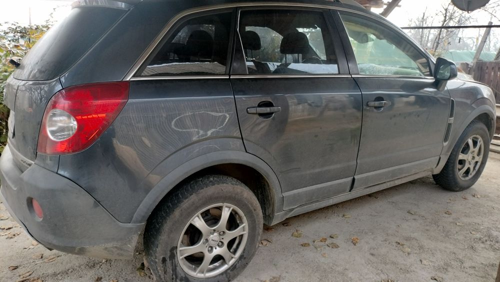 Vând Opel Antara lovită