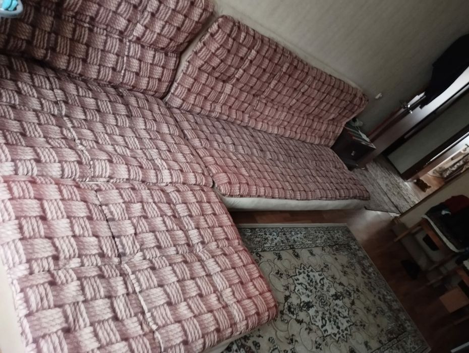 Продам диван в отличном состоянии