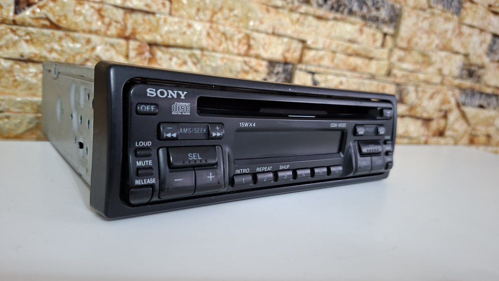 Radio casetofon cd Sony  - CDX 5032,  GT 23, GT444U, A212ui