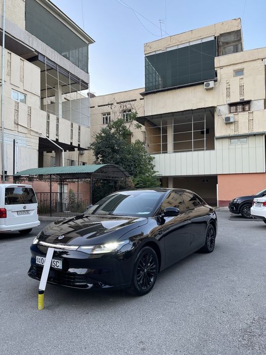 LeapMotor C01 black Edition Электр 525 КМ