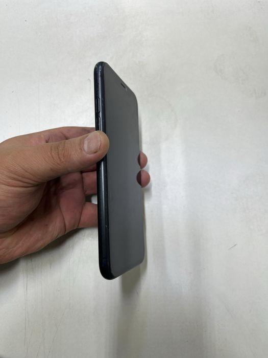 Iphone XR (64GB) в идеальном состояний