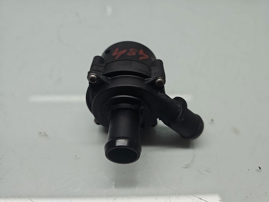 Pompa recirculare apa Volkswagen Golf 7 (5G) [Fabr 2014-prezent] 5Q096