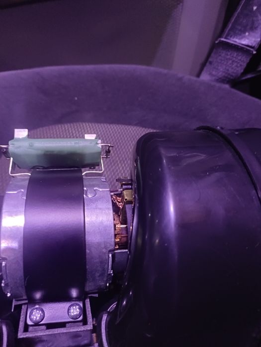 Продам моторчик печки Даф 105