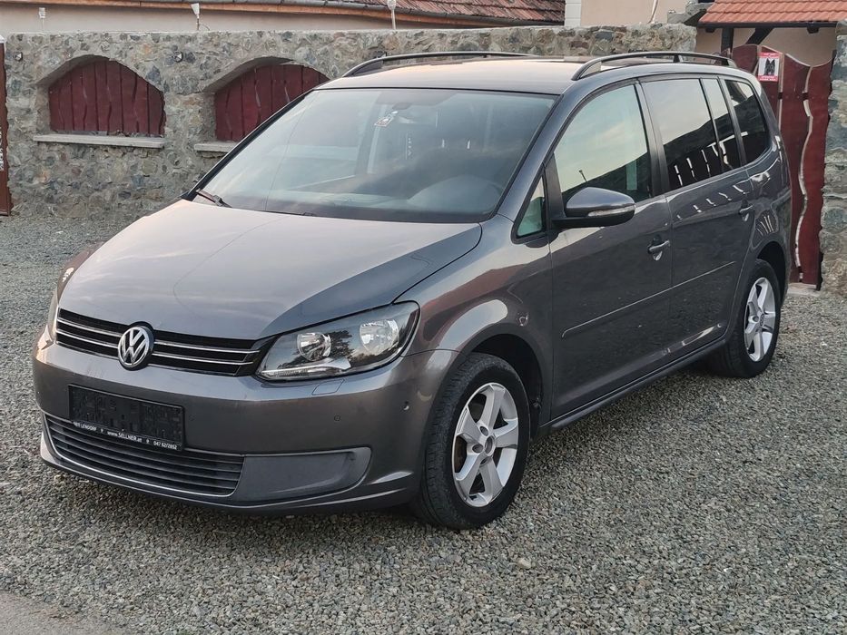 Volkswagen Touran 2010 diesel, 4.636 € — imagine 1