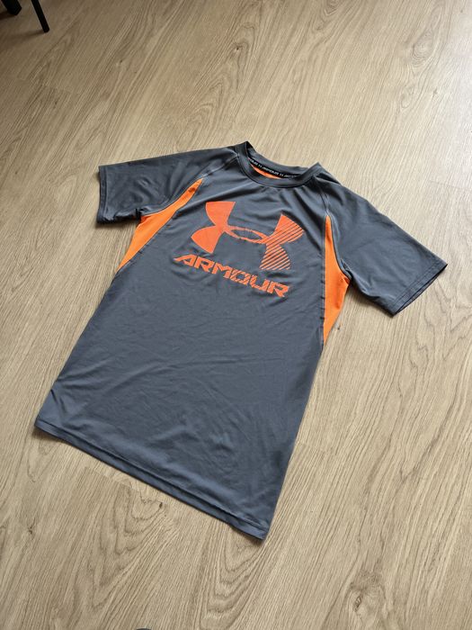 Tricou under armour compression sala