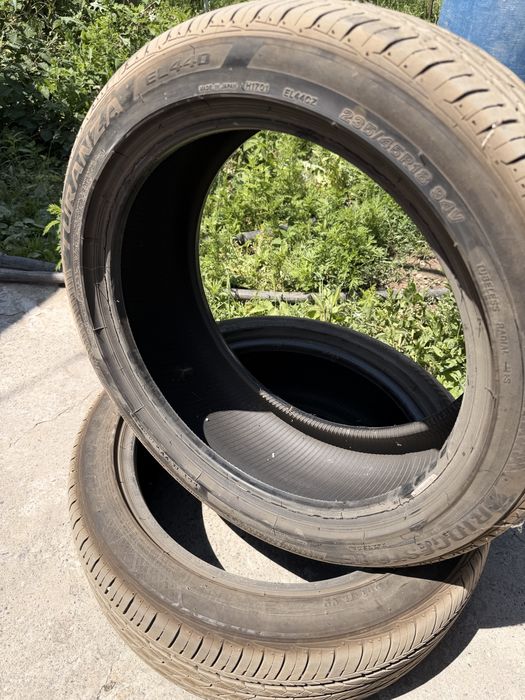 Bridgestone 235/45/18