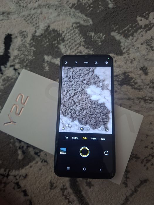 Vivo y 22 sotiladi