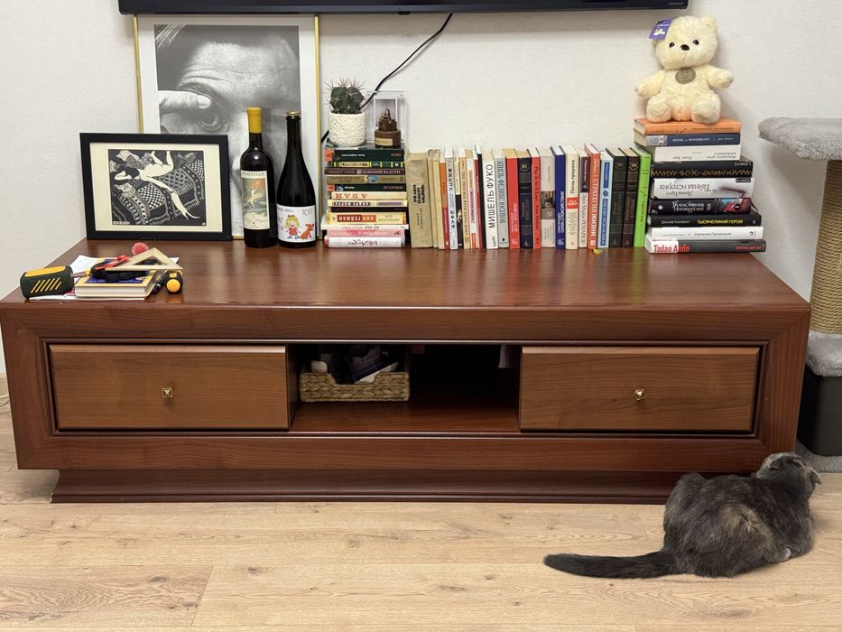 Тумба под телевизор