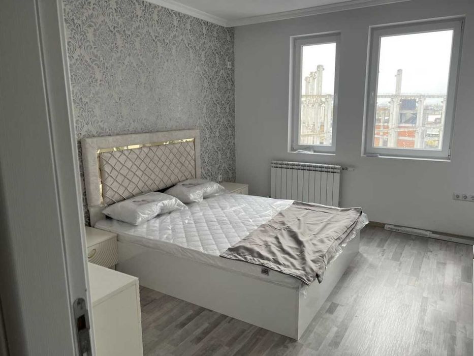 Дава се под наем Двустаен апартамент в Пловдив, Остромила - 60 кв.м за 275 € - Снимка #3