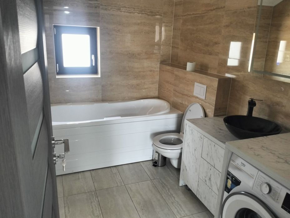 Închiriez Apart. Lux, 2 Cam,Parcare, Vlaicu  Bloc Nou