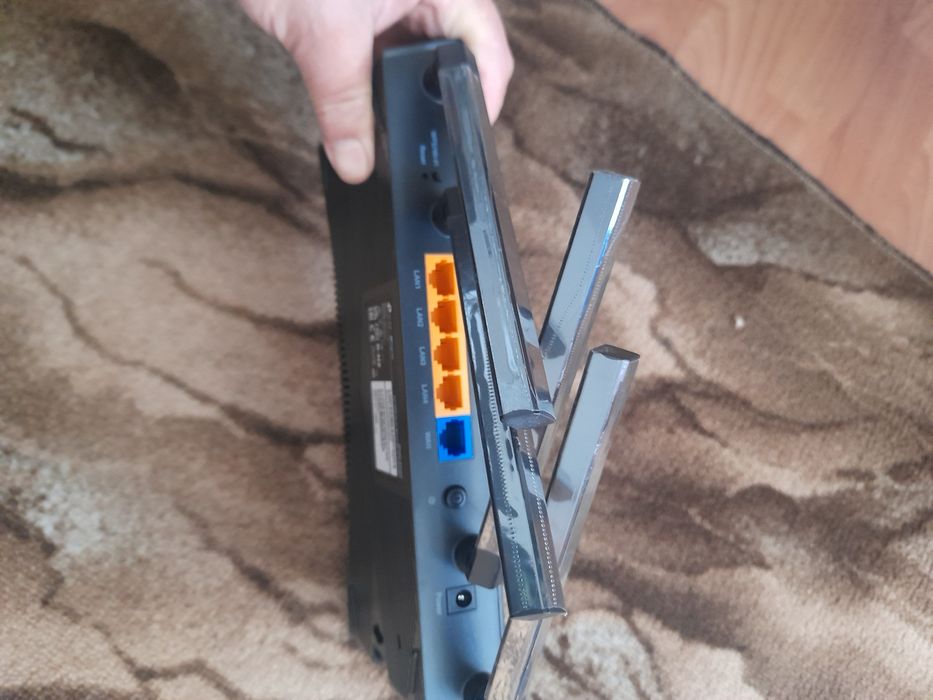 Прадавам   рутер