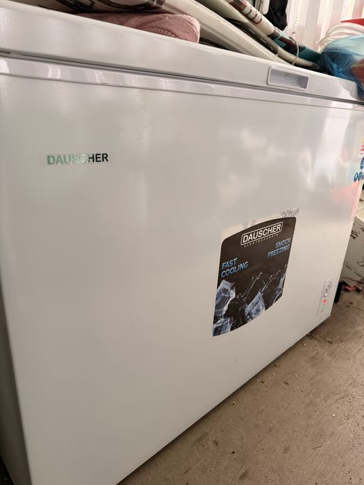 Продам морозильник