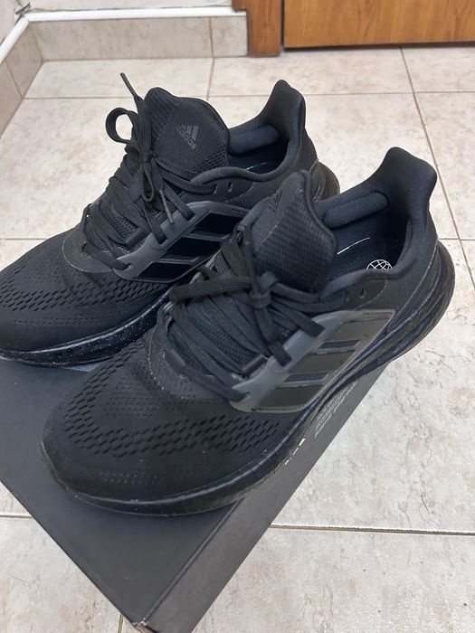 Маратонки Adidas Pureboost