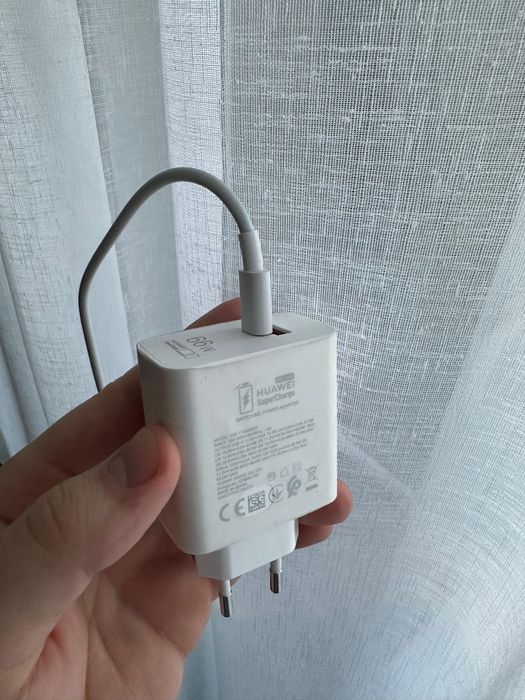 Huawei Mate X6 – pachet complet