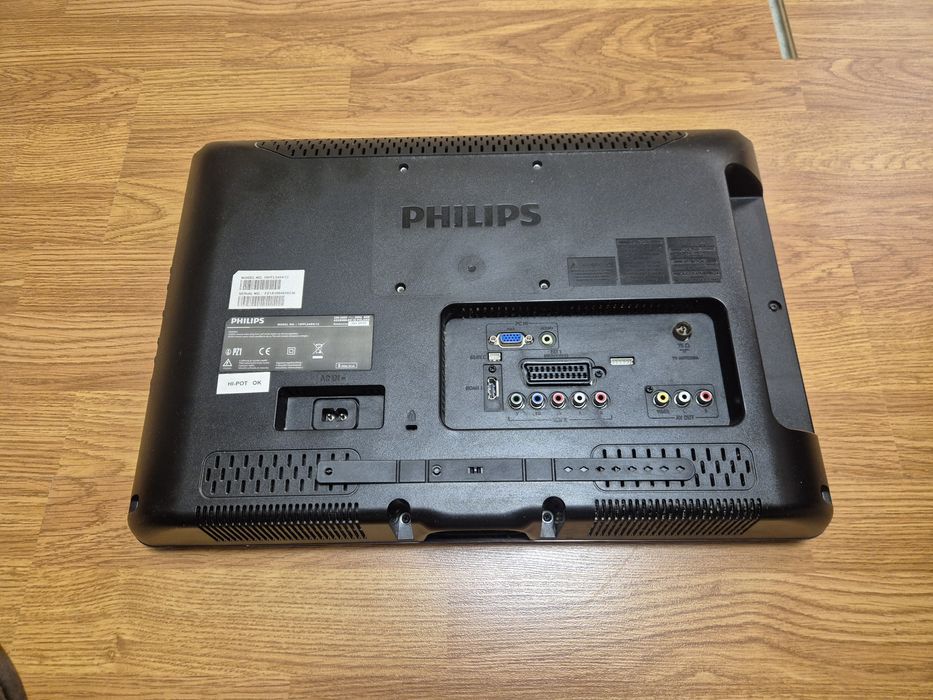 Телевизор PHILIPS