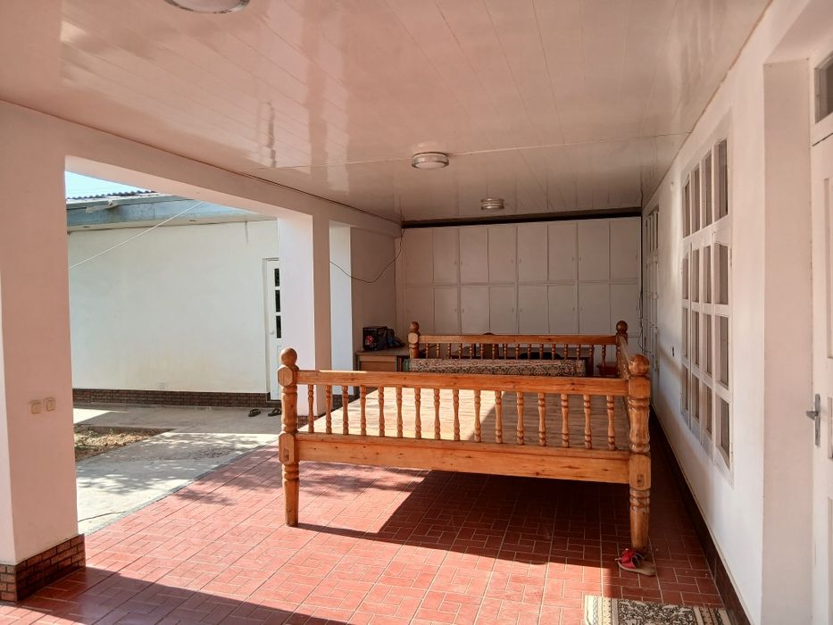 Ховли сотилади, шахар марказидан