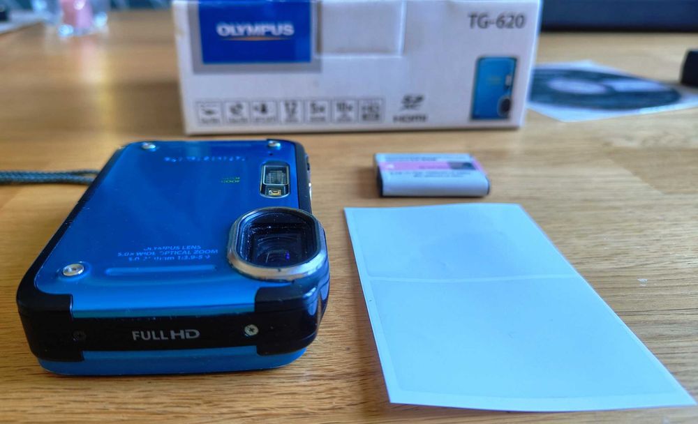 Фототоапарат Olympus TG-620  водо-и ударо-устойчив 5м/1.5м, 5Xоптичен