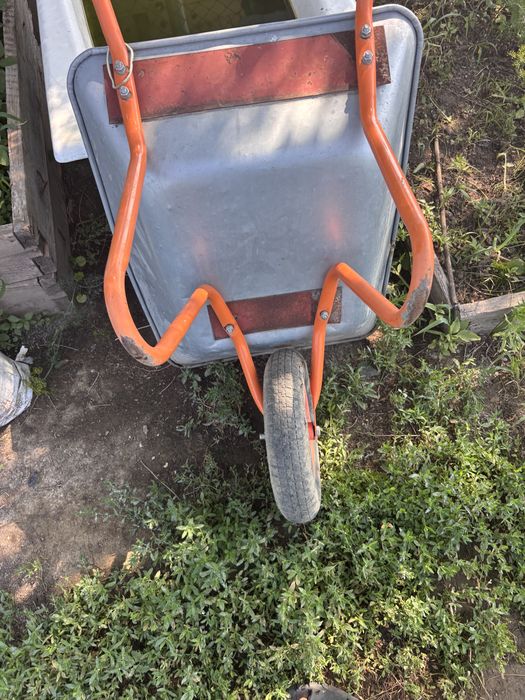 Садовый тачка сатлады