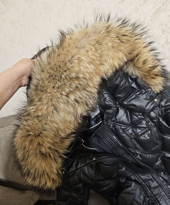 Продам очень стильную черную куртку