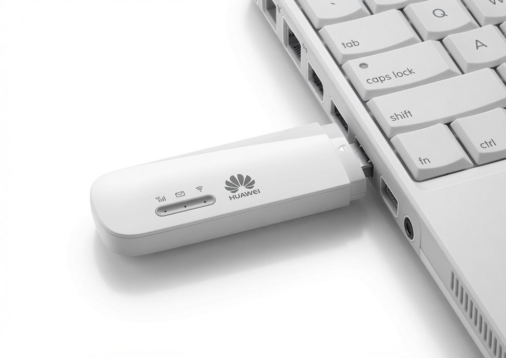 Huawei E8372 4G LTE Wi-Fi Wingle
