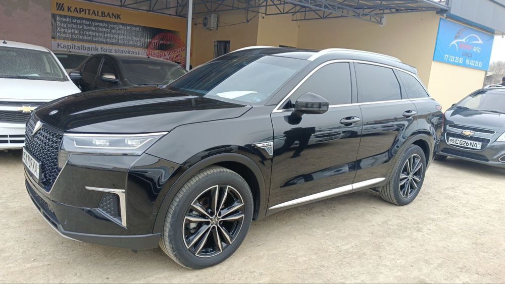 Dongfeng Nissan Venucia