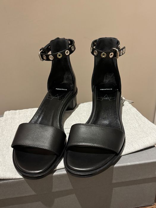 НОВИ  италиански  сандали  Aquatalia,38 размер