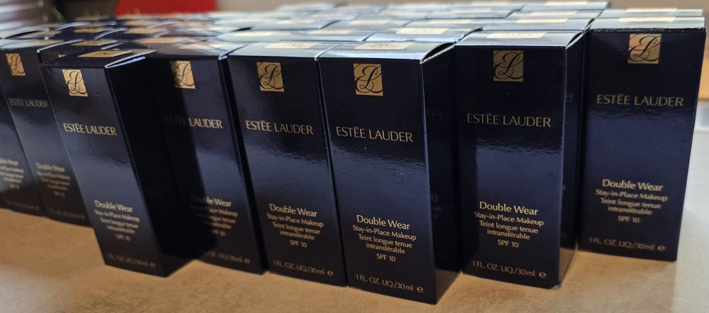 Fond ten Estee Lauder